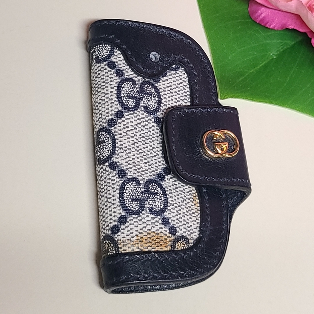 Gucci 🔥Classic Navy Monogram Mini Key Case Project Piece Unique